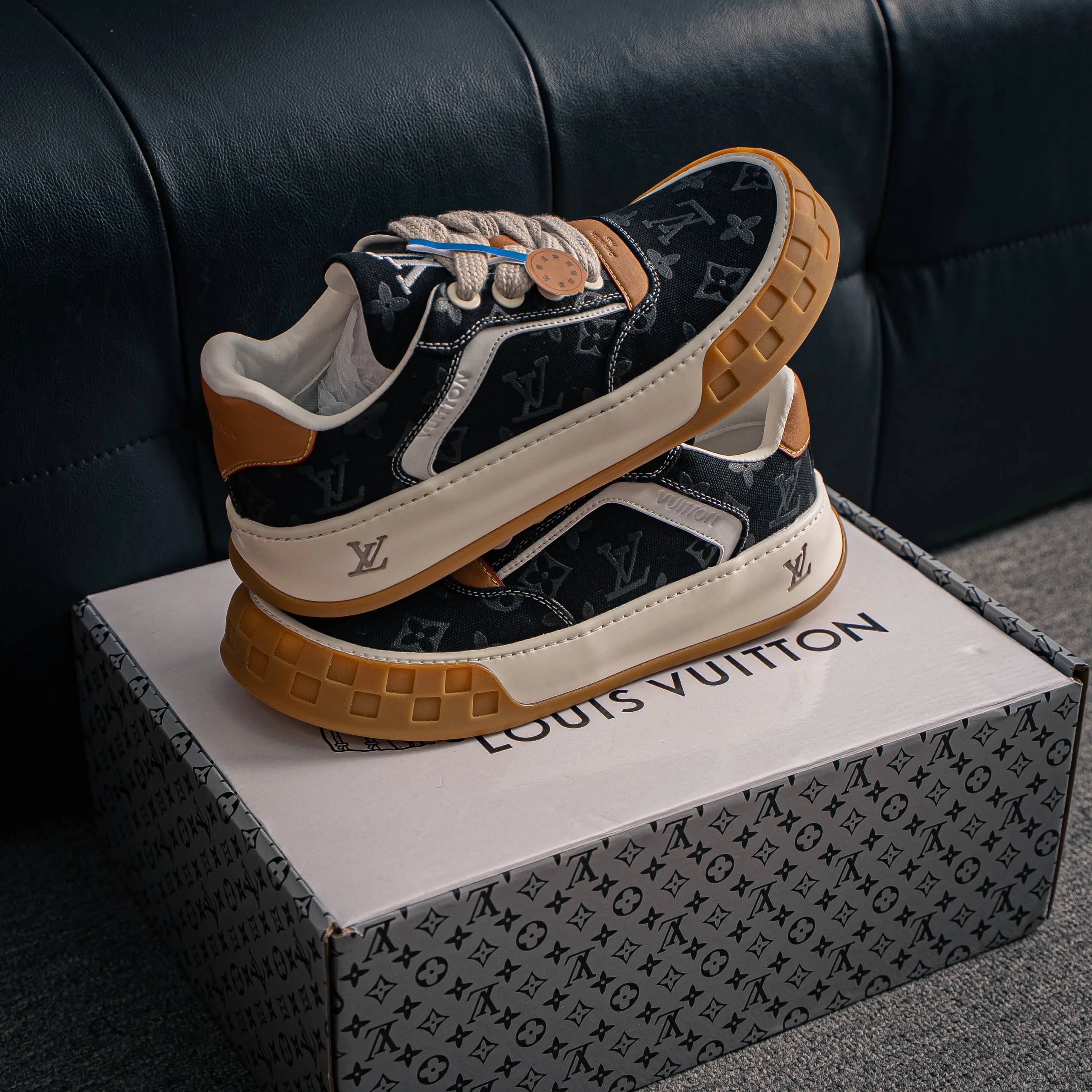 # LV LOUIS VUITTON Tilted Low Sneakers Series Low-Top Retro Versatile Skate Shoes 2026 Skate Shoes Shoes